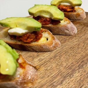 白菜キムチのブルスケッタ